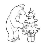Раскраска Медведь поливает елку