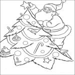 Раскраска Санта Клаус наряжает елку